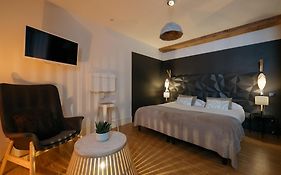 Appart Hotel Eugenie